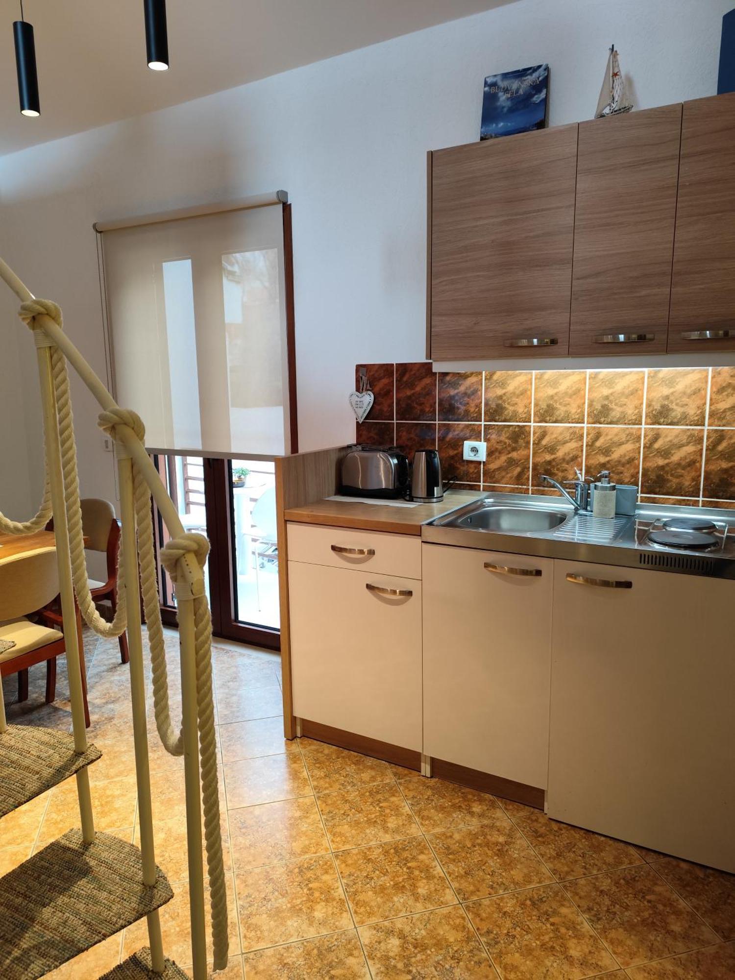 Guest House Jedro Petrovac Bilik gambar