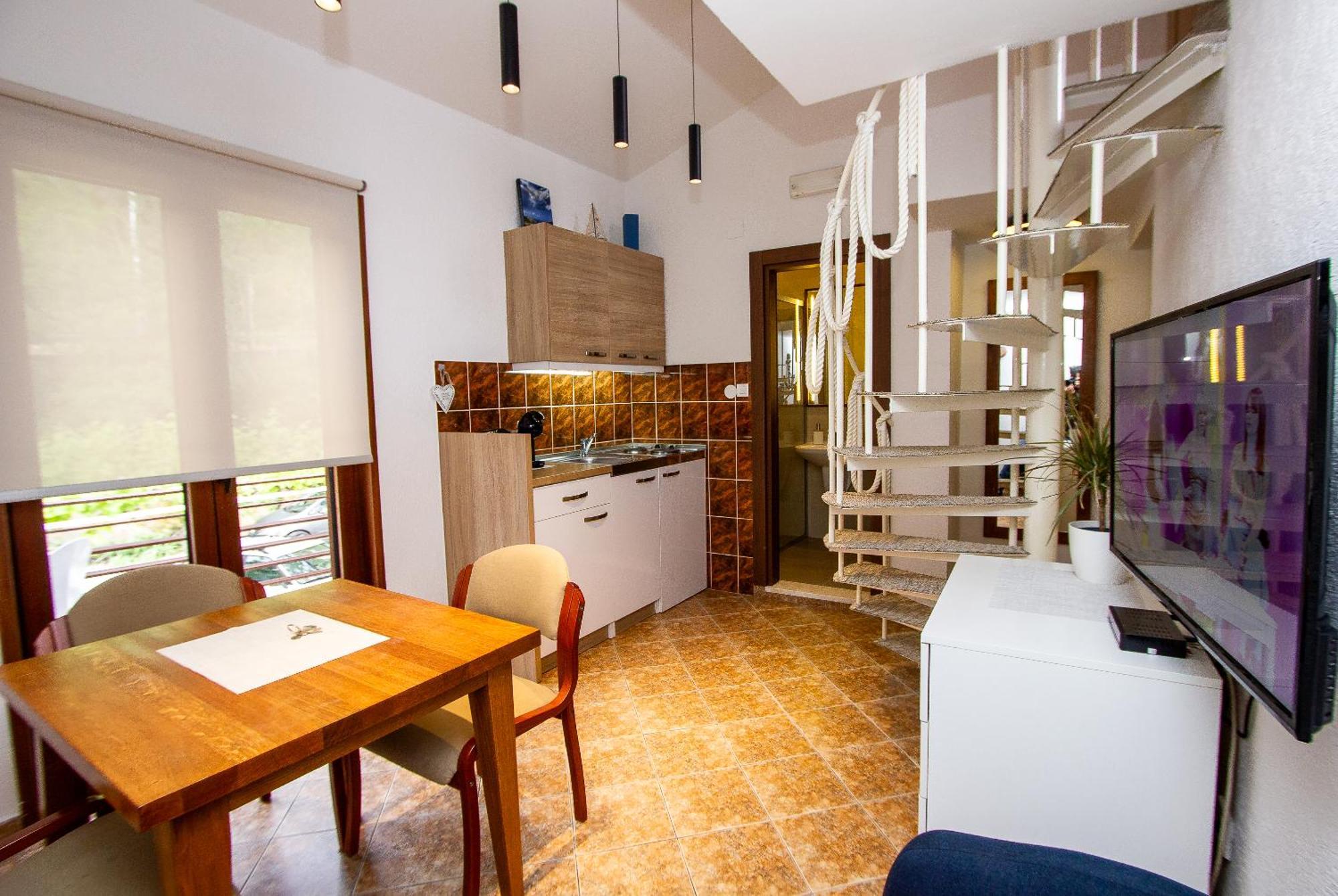 Guest House Jedro Petrovac Luaran gambar