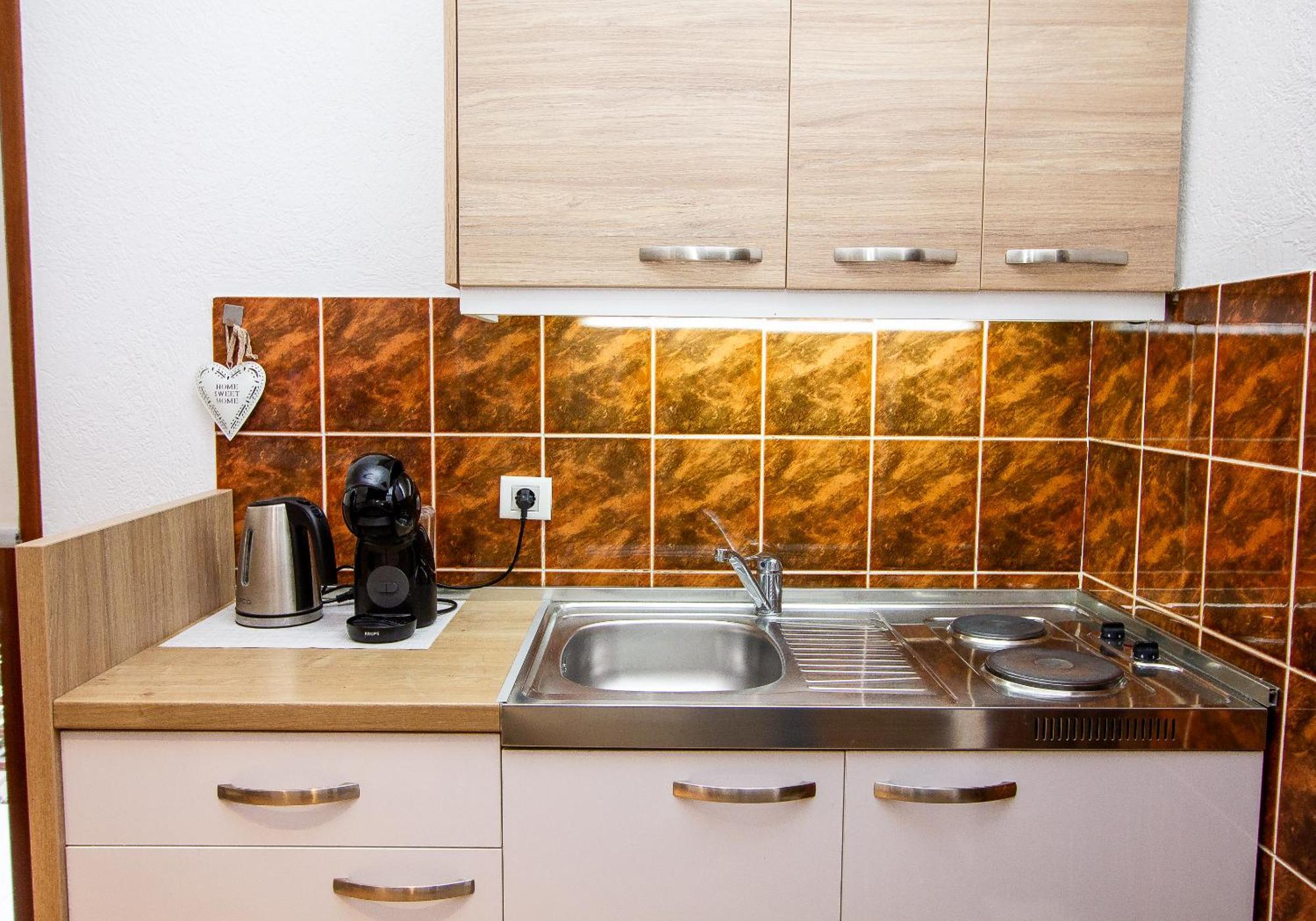 Guest House Jedro Petrovac Luaran gambar