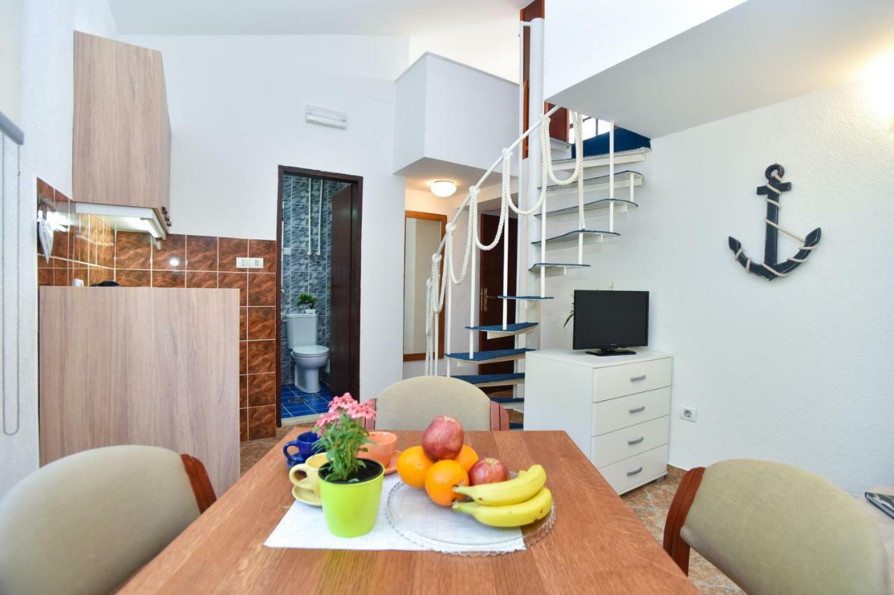 Guest House Jedro Petrovac Luaran gambar