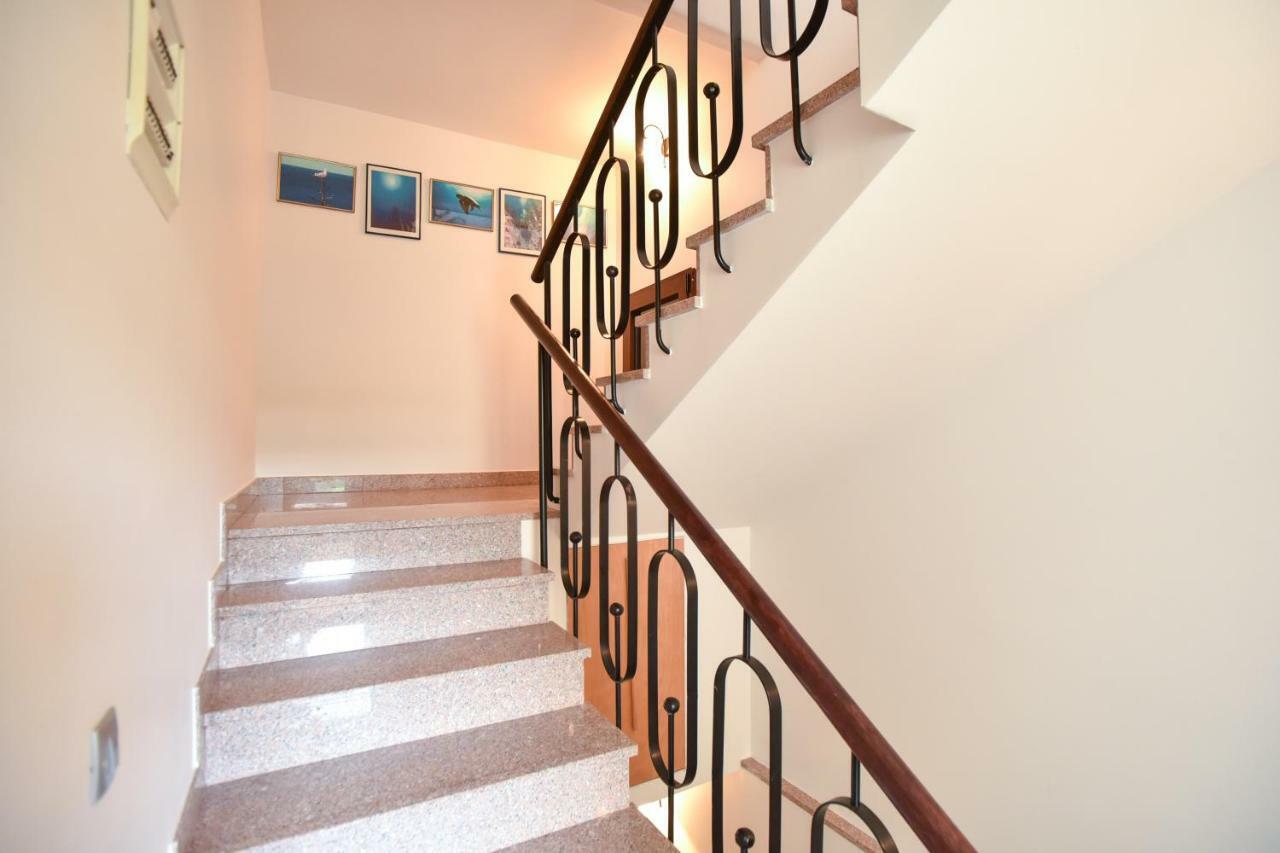 Guest House Jedro Petrovac Luaran gambar