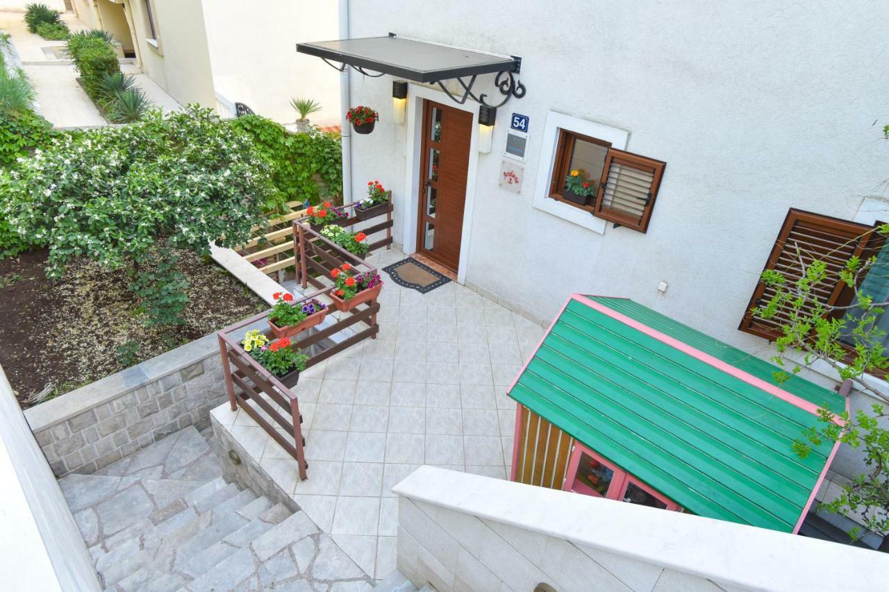 Guest House Jedro Petrovac Luaran gambar